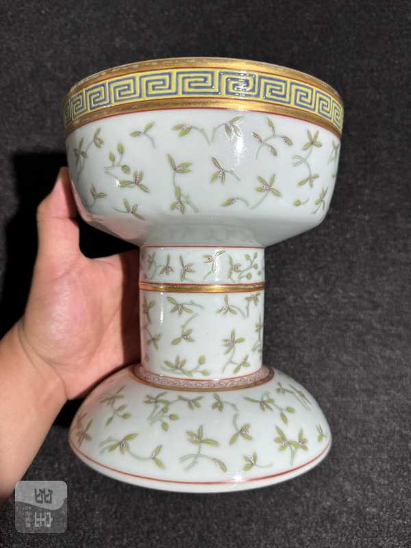 清光绪 粉彩描金折枝兰花豆 - 图7
